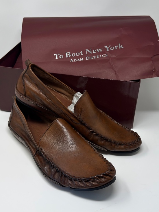 New in box Mens driving shoes by To Boot New New York